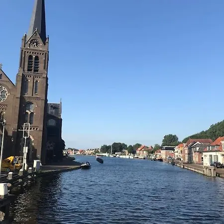 Gastenverblijf Met Een Grote Veranda En Jacuzzi Apartment *