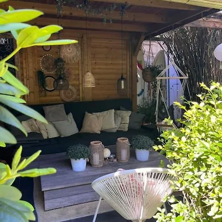 Gastenverblijf Met Een Grote Veranda En Jacuzzi *