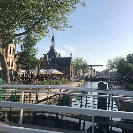 Gastenverblijf Met Een Grote Veranda En Jacuzzi *