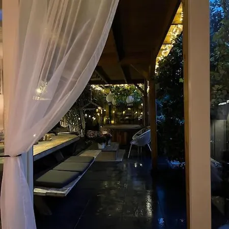 Apartment Gastenverblijf Met Een Grote Veranda En Jacuzzi *