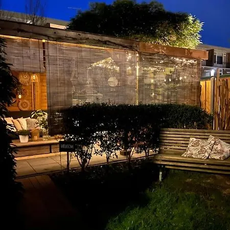 Apartment Gastenverblijf Met Een Grote Veranda En Jacuzzi