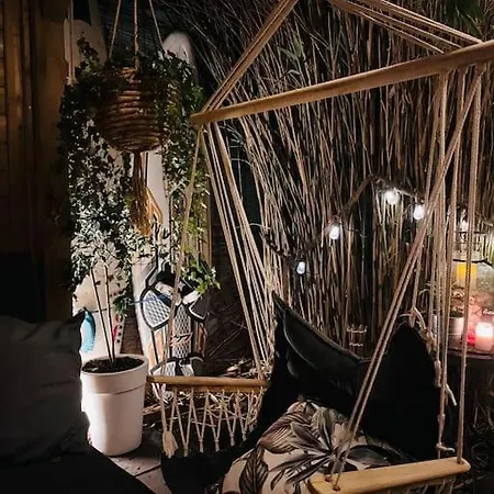 Gastenverblijf Met Een Grote Veranda En Jacuzzi * Leidschendam